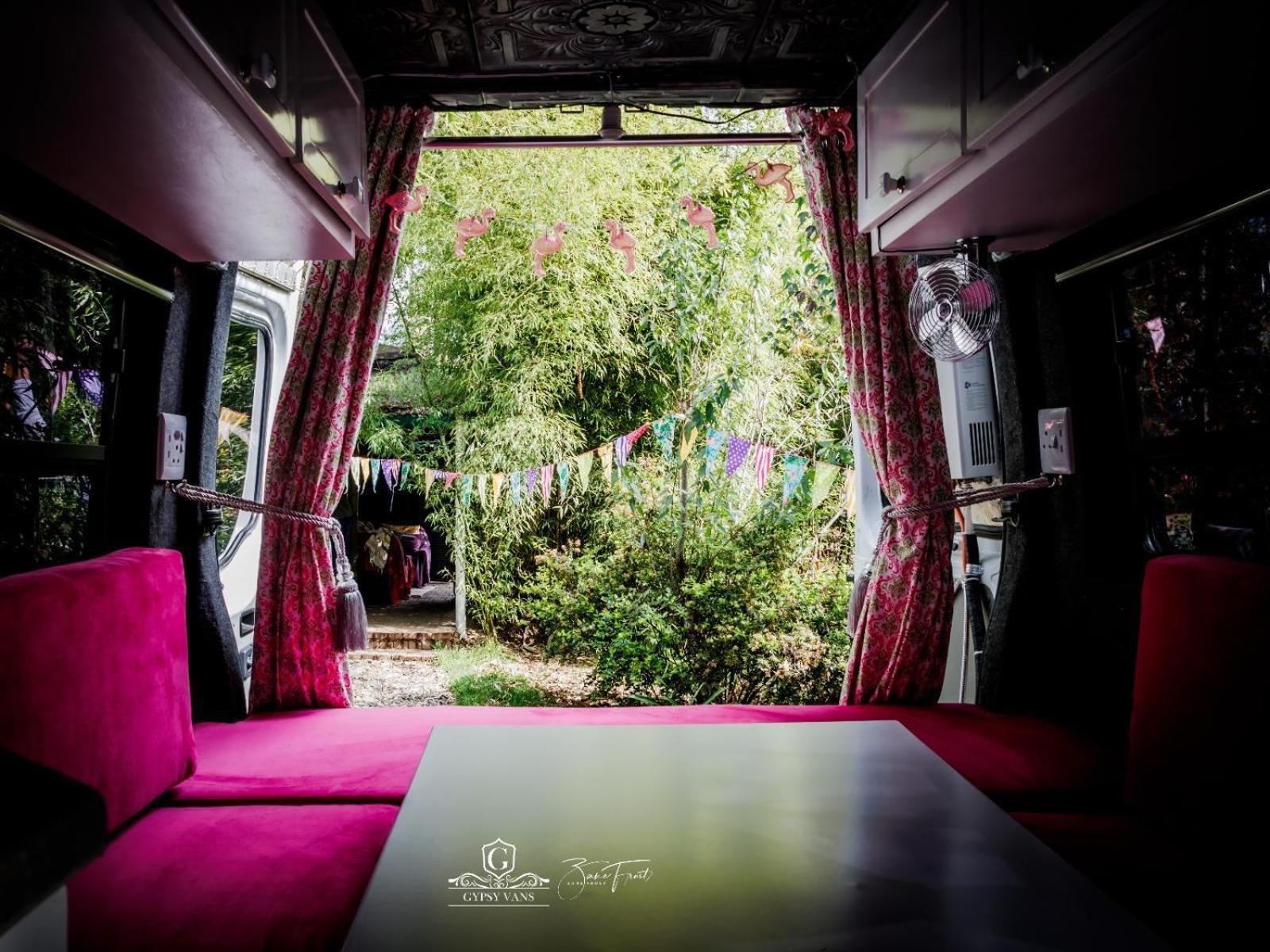 Gypsy Wagons And Vans, คลาเรนส์ ห้อง รูปภาพ